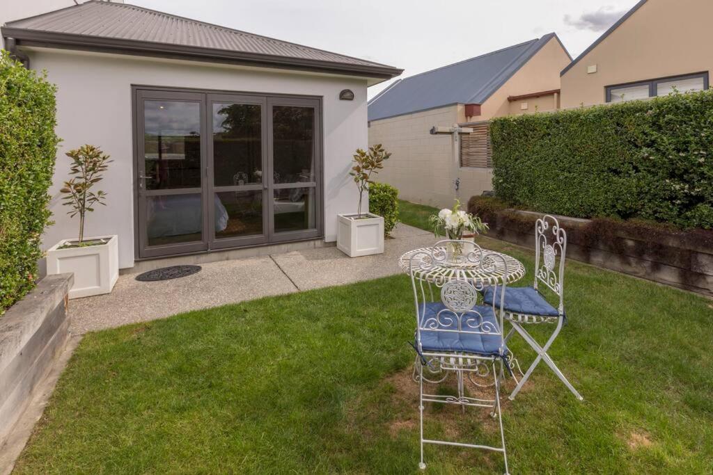 Private, Tasteful Studio Apartamento Wanaka Exterior foto